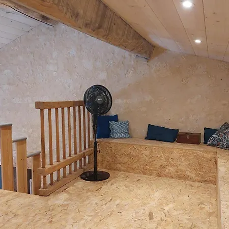 Holiday home In With Private Swimming Pool, Be Inside Or Outside Les Gonds